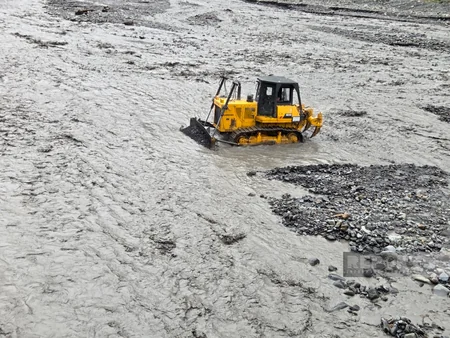 Zaqatalada sel təhlükəsi yaranıb, çaylara texnikalar cəlb olunub