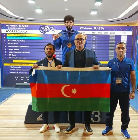 Azərbaycan ağırlıqqaldıranı Avropa birinciliyində 3 medal qazanıb